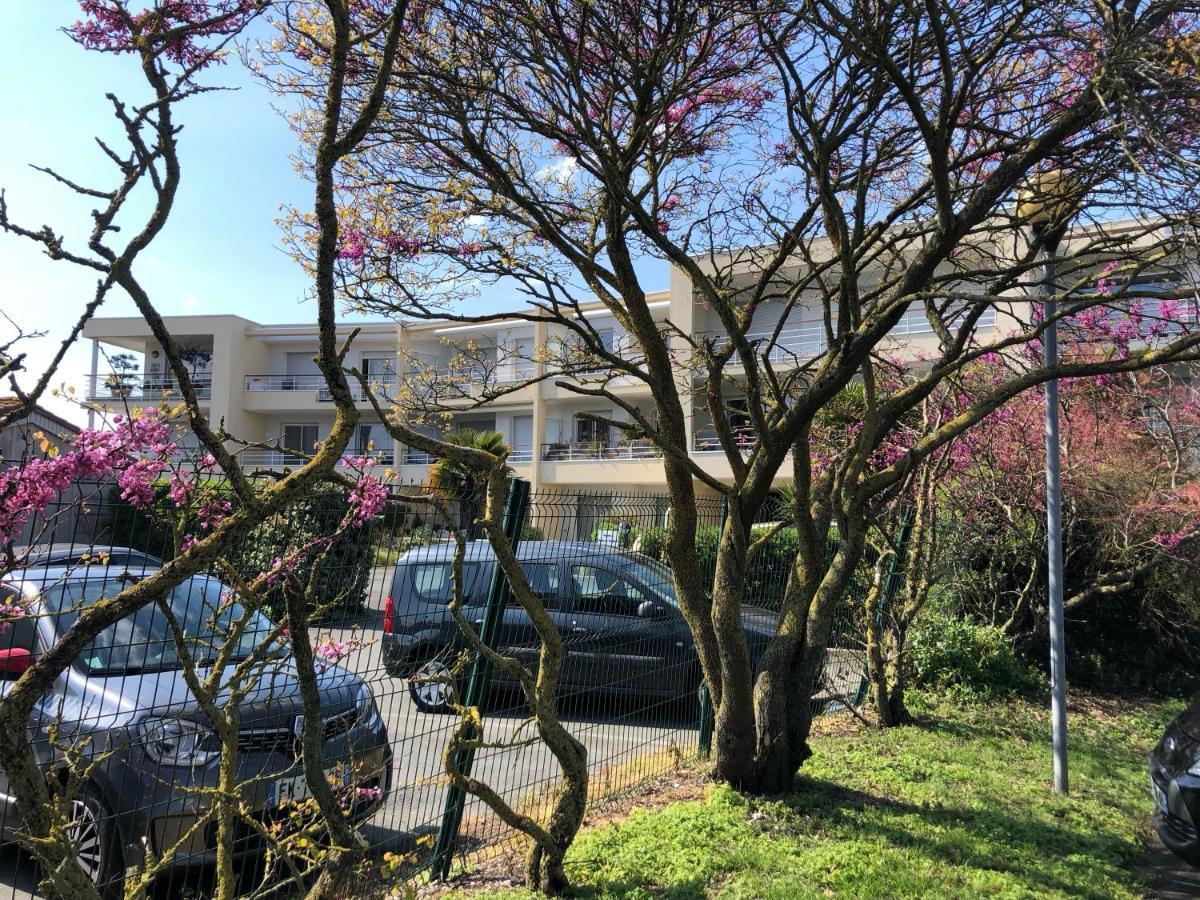 Les Pois Sont Verts La Rochelle  Exterior foto